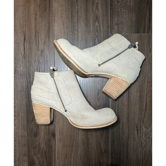 CAT Caterpillar Ankle Boots Beige Low Heel Block Heel Work Shoe Women's Size 8 - Picture 3 of 7